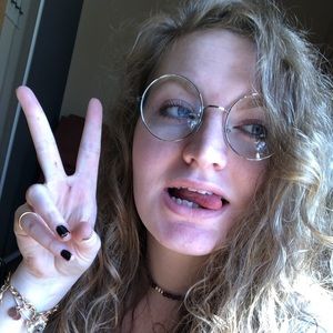 Meet your Posher, Tess